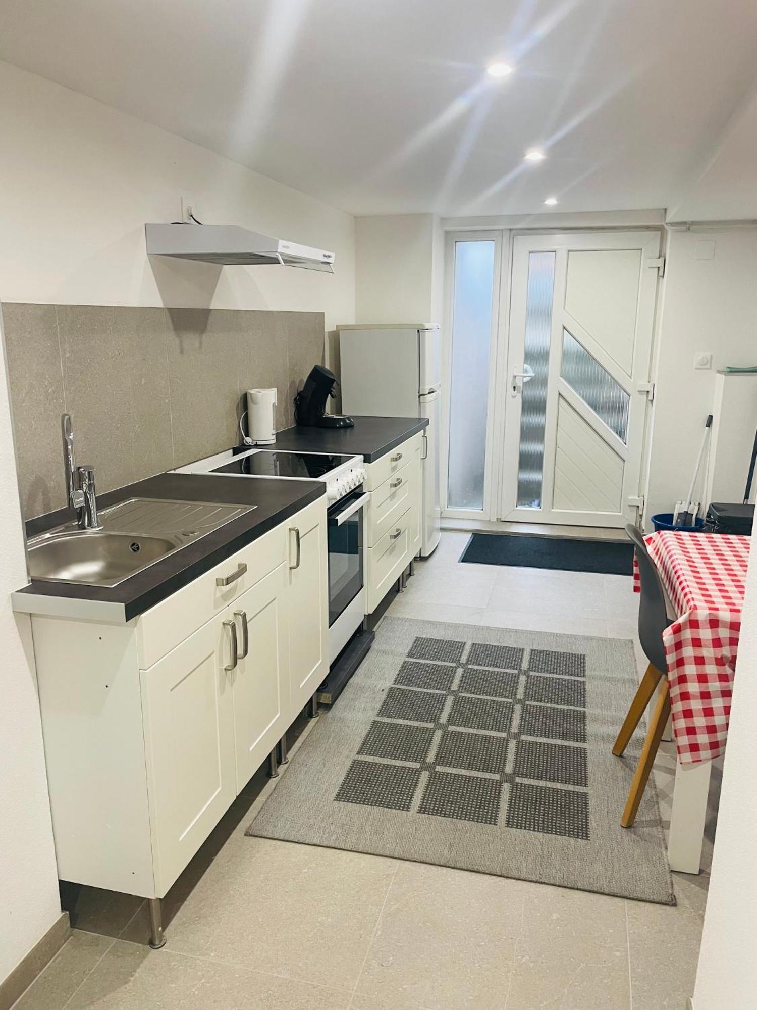 Appartement Bes,, F2 Renove Confort Avec Entree Independante Wittenheim Dış mekan fotoğraf